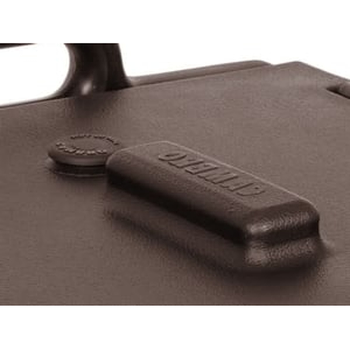 Close-up of Cambro Camtainer integrated vent cap and corrosion-resistant latch detail on dark brown textured exterior