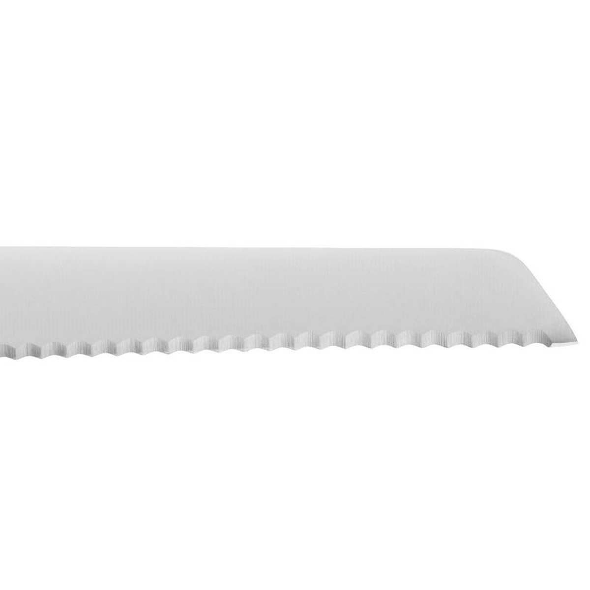 Close-up of the ZWILLING Professional S bread knife serrated scalloped blade edge detail
