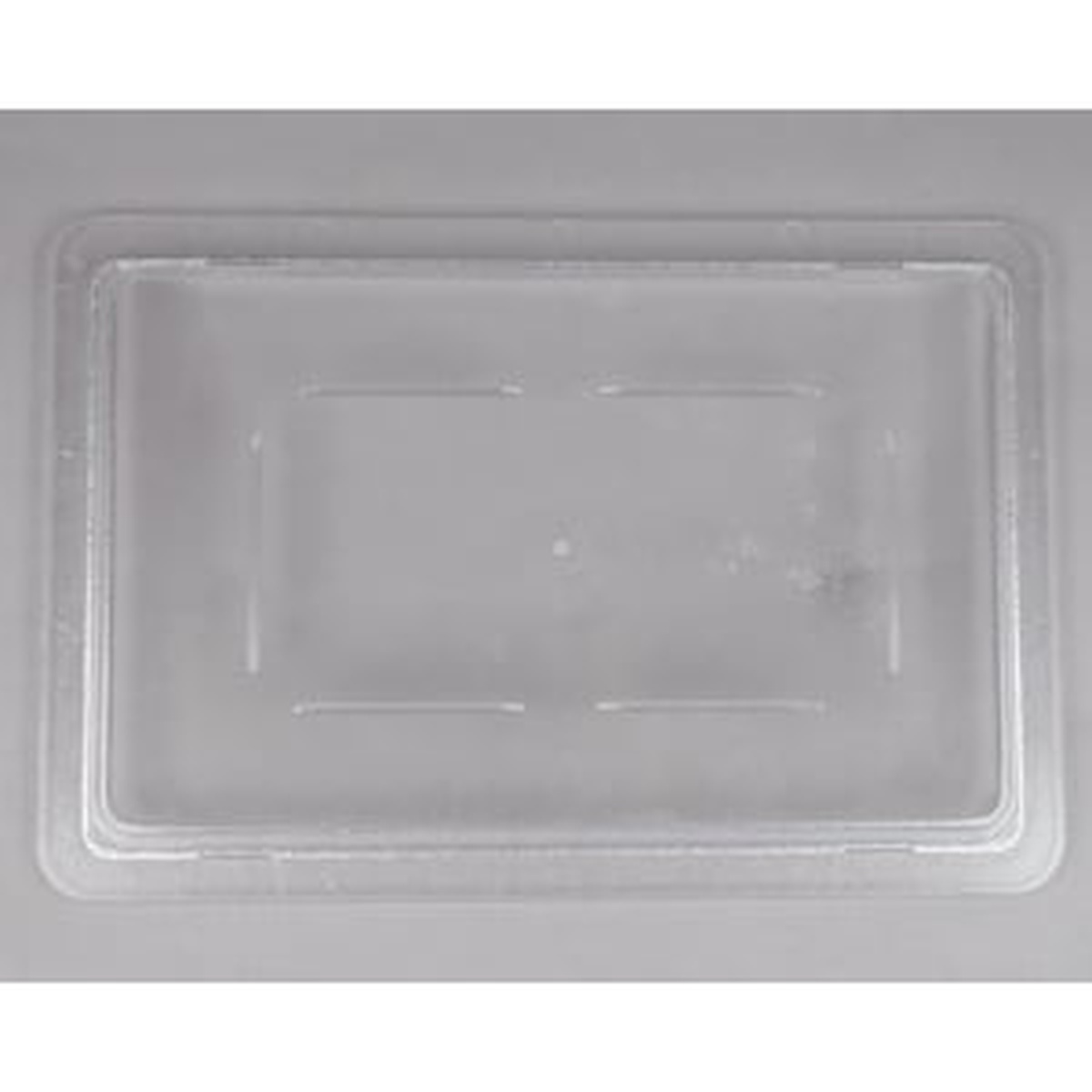 Cambro 1218CCW135 clear flat lid top-down view showing molded stacking rails