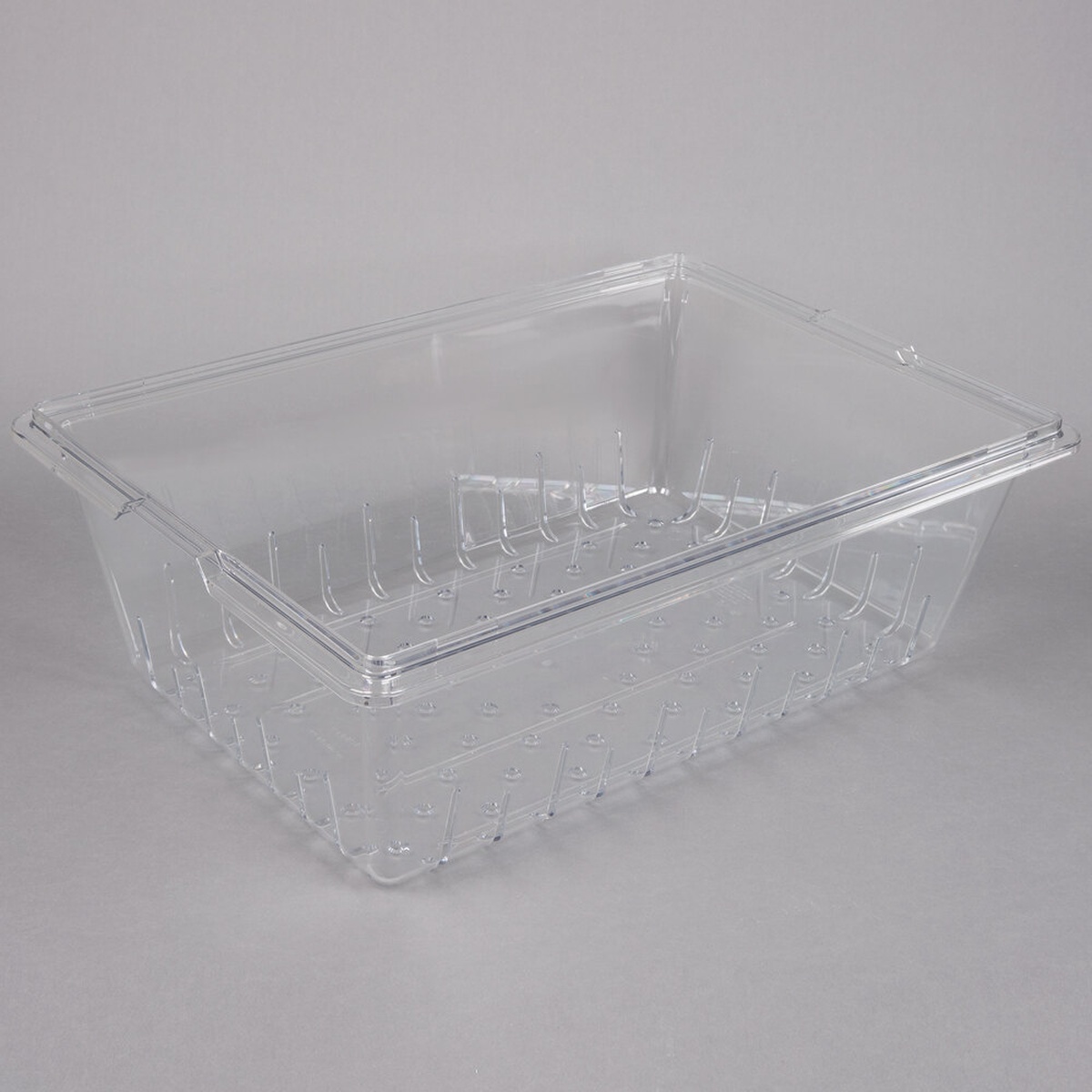 Cambro 18268CLRCW135 clear polycarbonate full-size food drain colander, 26 x 18 x 8 inch, shown from angled front view