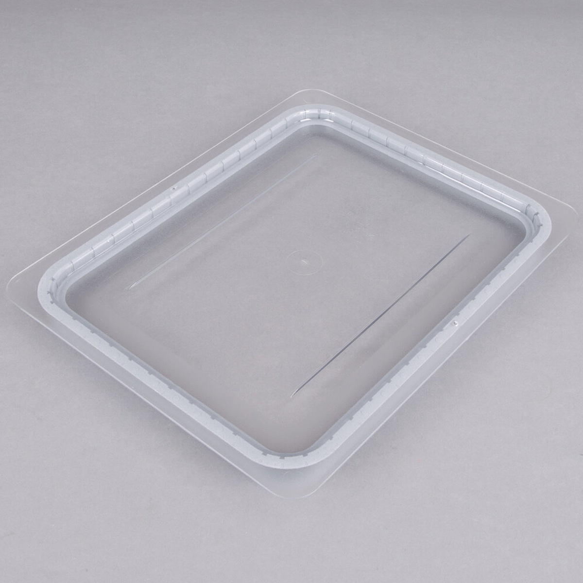 Cambro 20CWGL135 half-size clear polycarbonate GripLid showing molded-in polyurethane gasket around the perimeter