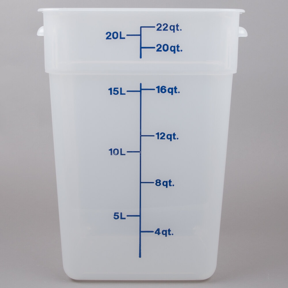 Cambro 22SFSPP190 translucent square 22 qt. polypropylene food storage container with blue graduation marks
