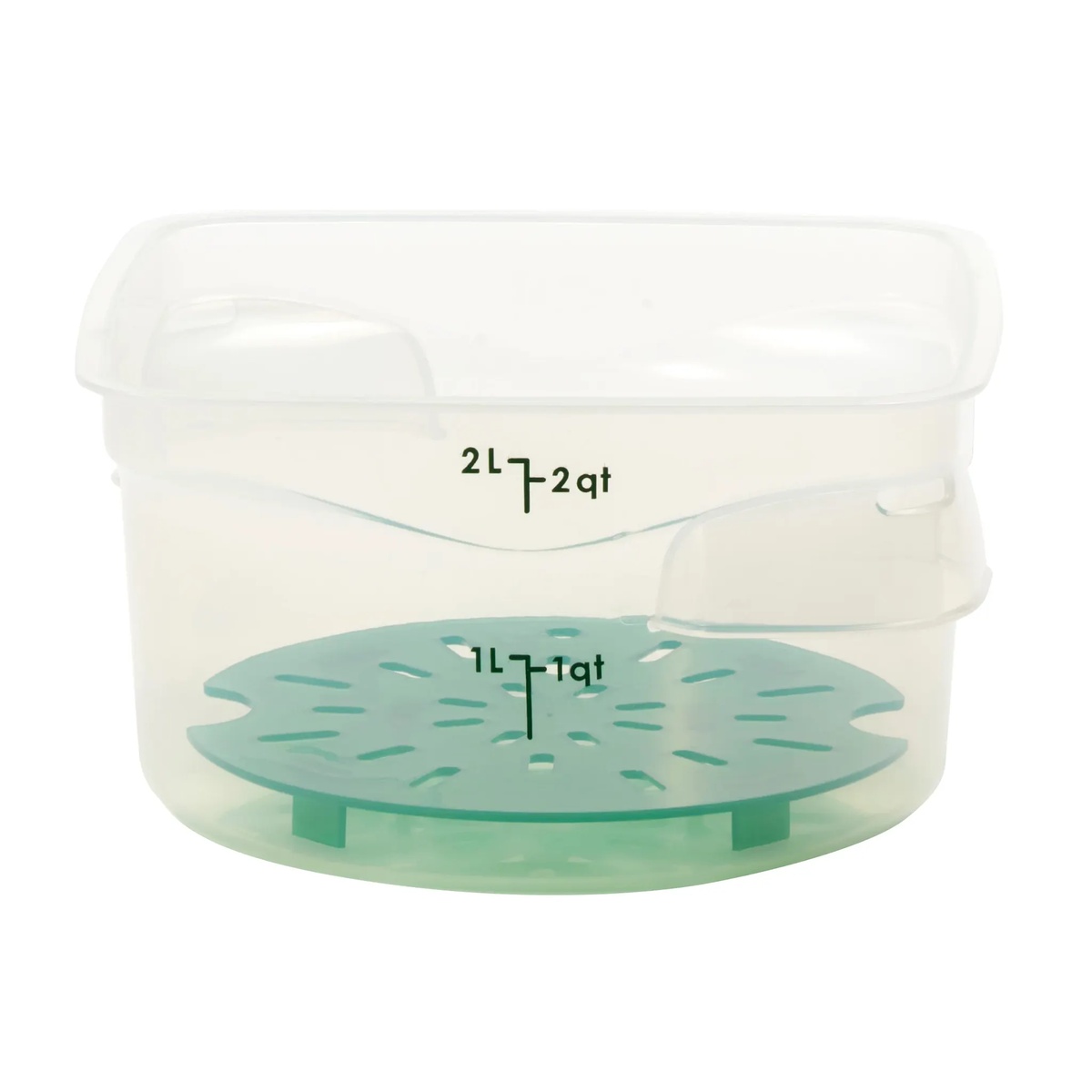 Cambro FreshPro CamRounds 2 qt. container with green perforated round drain shelf inserted inside