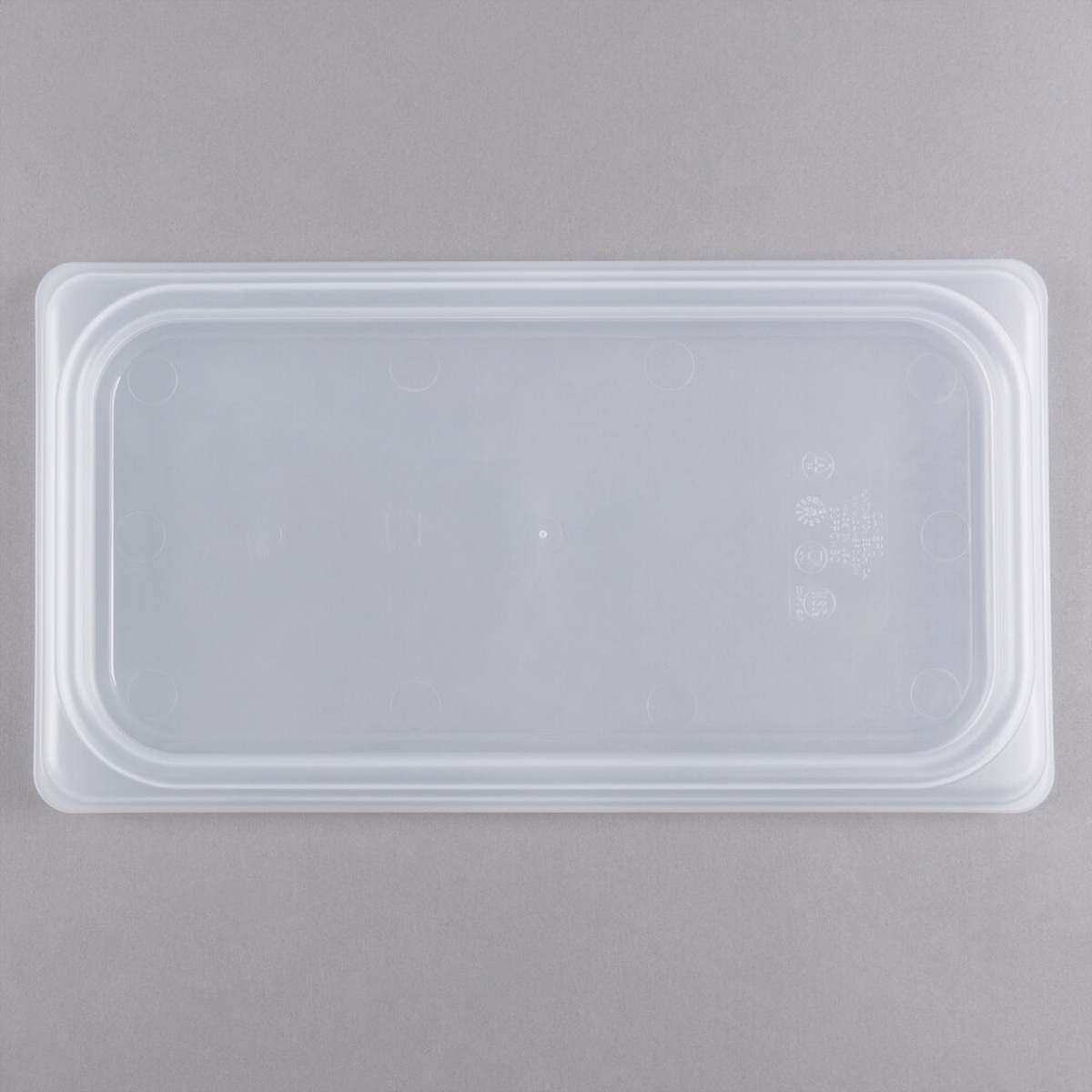 Cambro 30PPCWSC190 1/3 size translucent polypropylene seal cover, top-down view on gray background