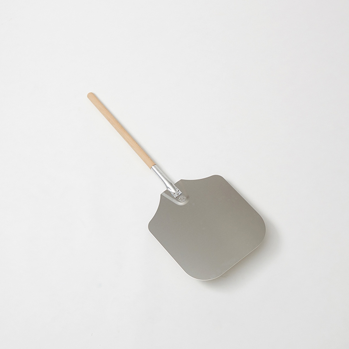 American Metalcraft 3714 aluminum pizza peel with rectangular blade and wood handle