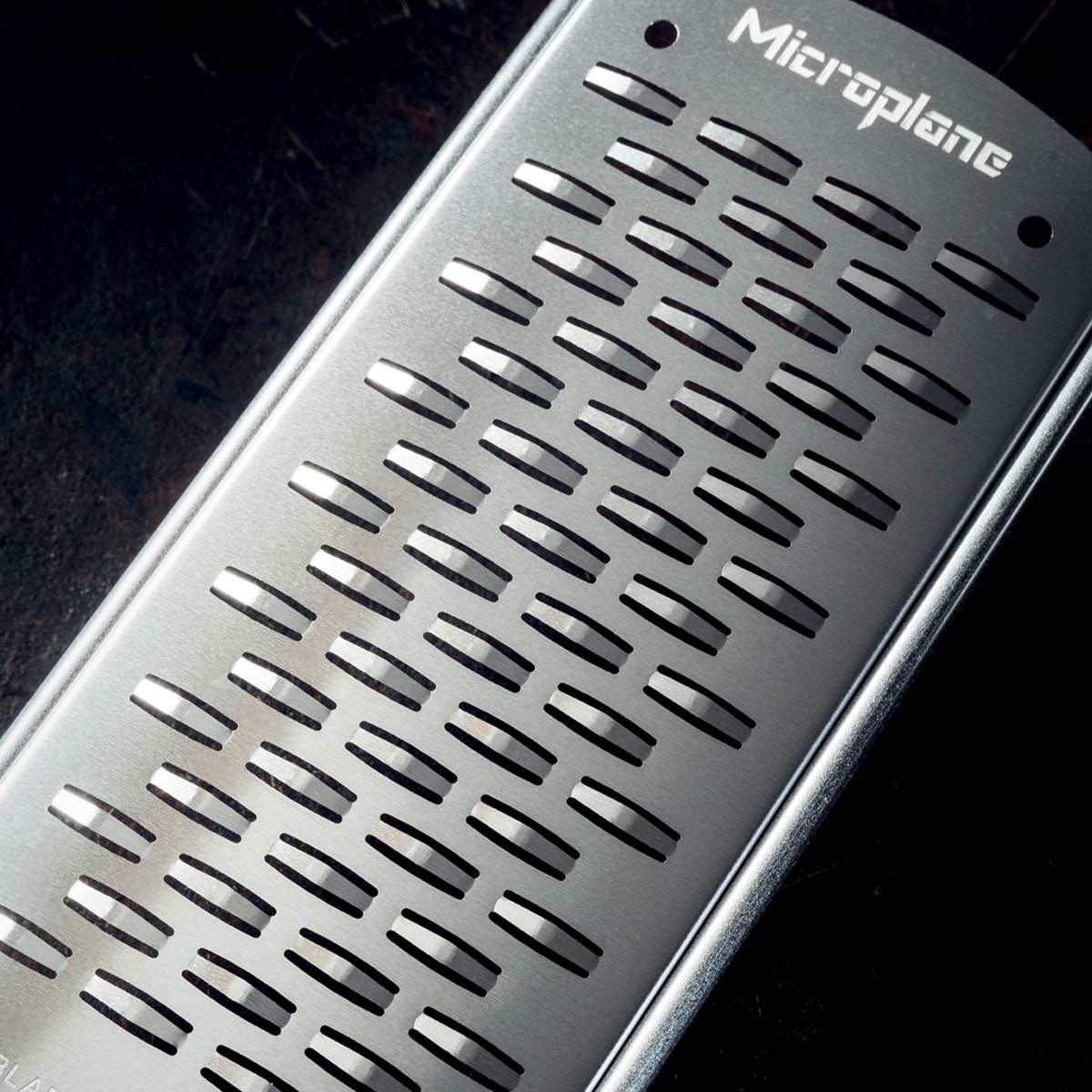 Close up detail of the photo-etched stainless steel ribbon blades