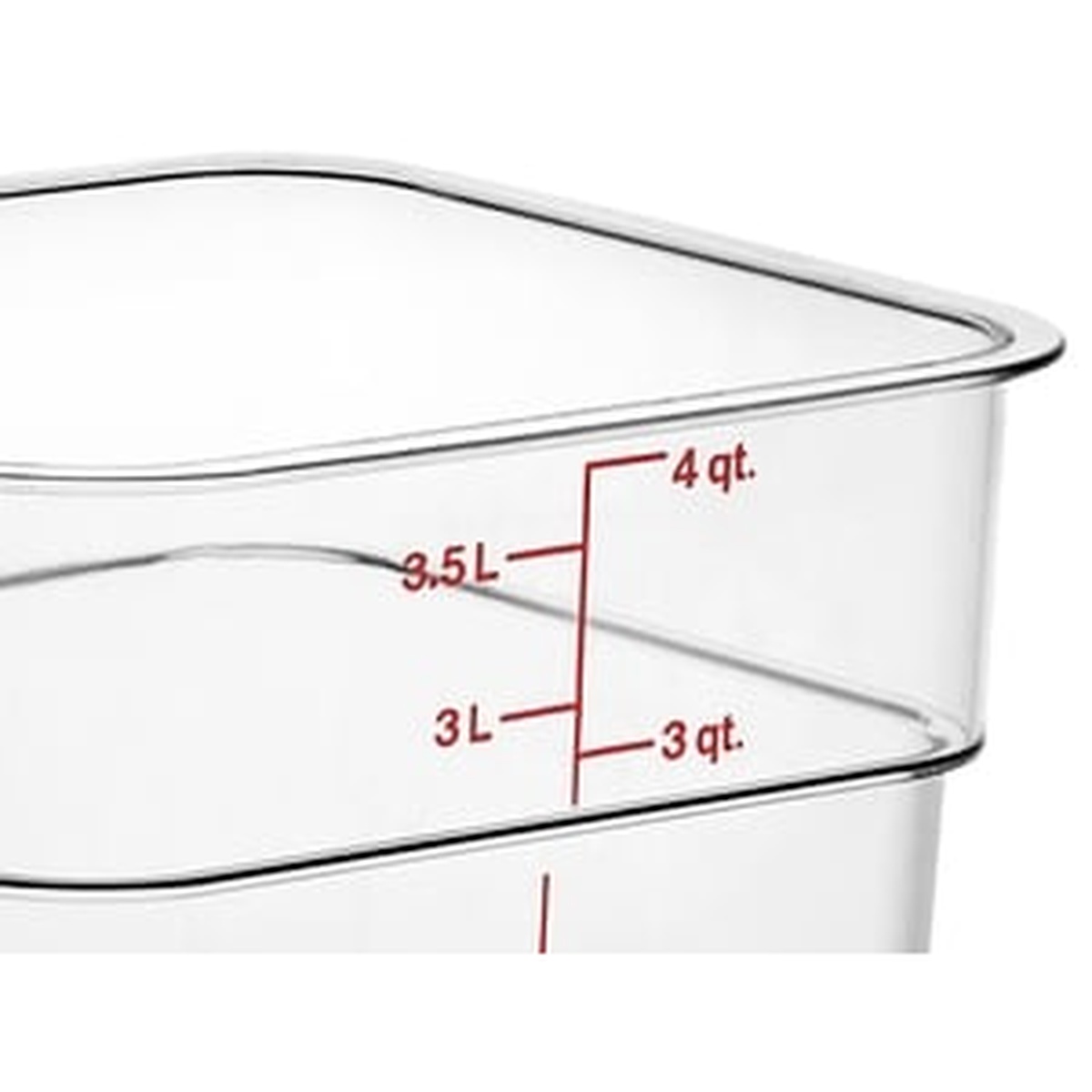 Close-up of red winter rose graduation markings on Cambro 4SFSCW135 showing quart and liter measurements on clear polycarbonate