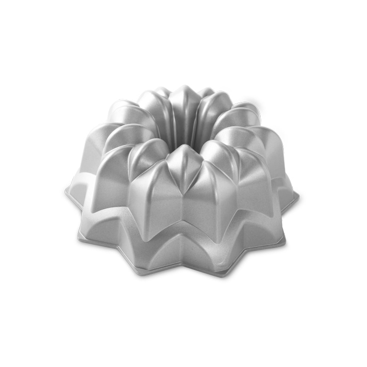 Nordic Ware Vintage Star Bundt Pan exterior showing star-shaped fluted ridges in silver cast aluminum