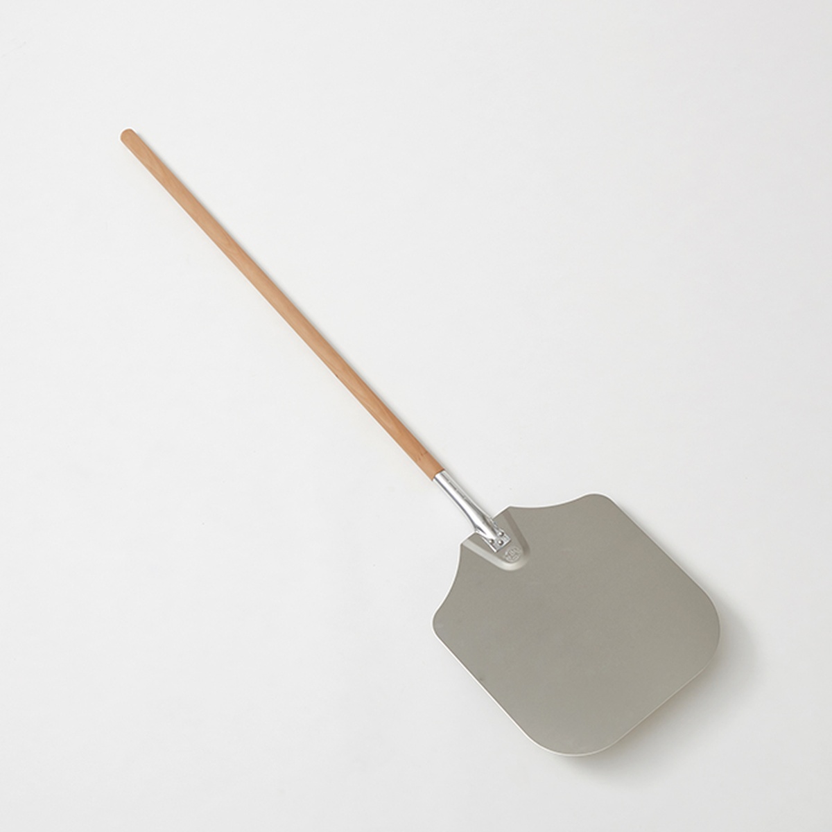 American Metalcraft 5414 aluminum pizza peel with rectangular blade and long wood handle