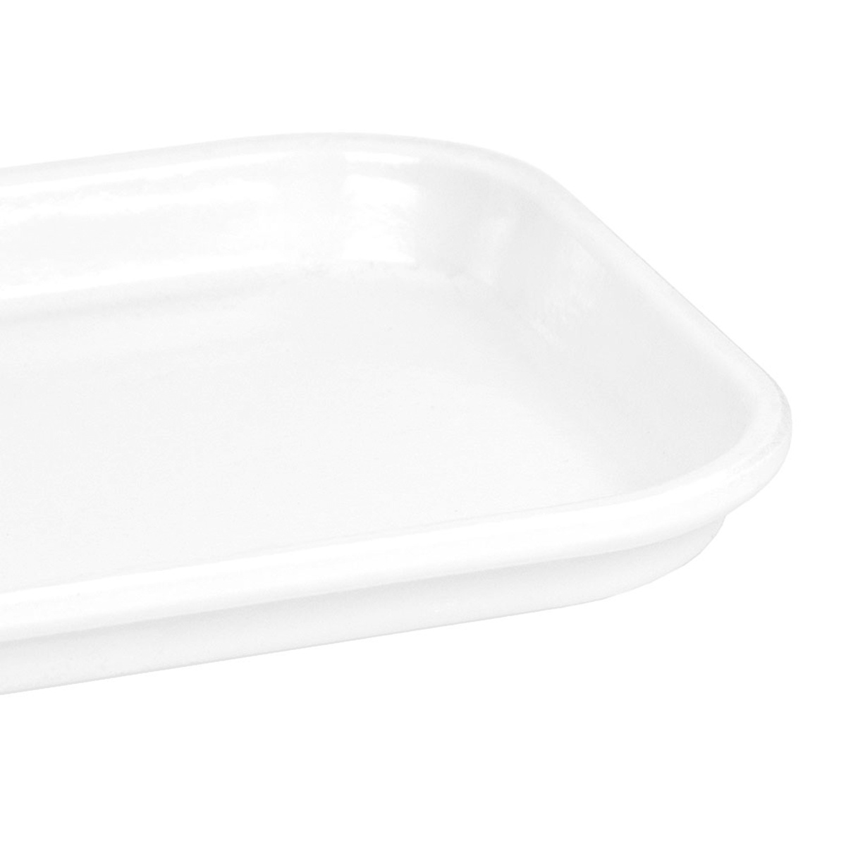 Close-up angled corner of the Cambro 630MT148 market tray showing the reinforced edge detail