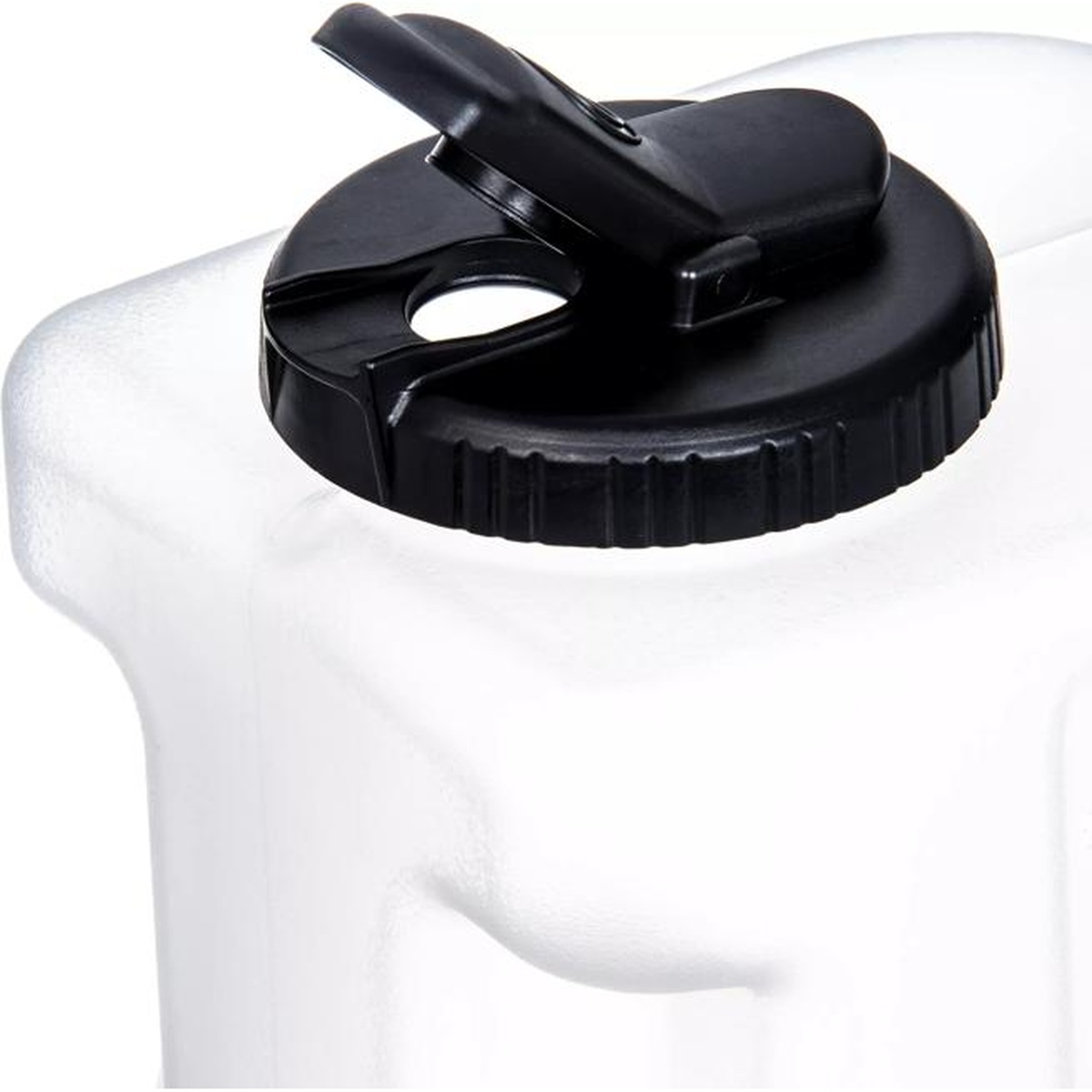 Close-up detail of Carlisle 640000 black screw-on lid with toggle latch mechanism and opening port