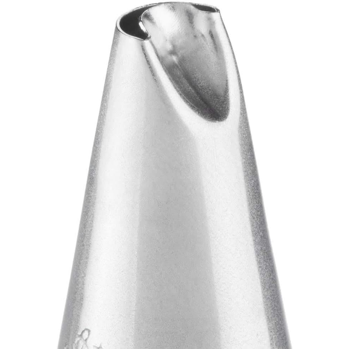 Close-up of the Ateco #80 tip opening showing the fluted specialty cut