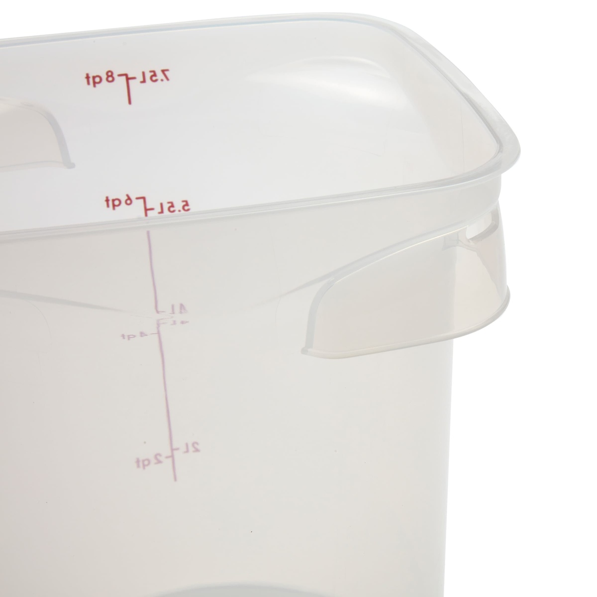 Close-up of Cambro CamRounds FreshPro container showing recessed molded-in handle and red graduation markings on translucent wall