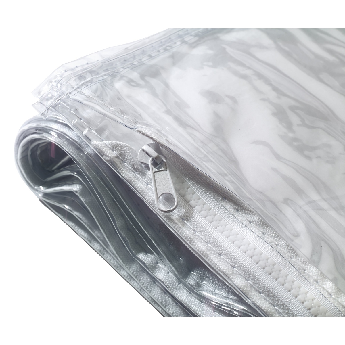 Close-up of the zipper closure detail on the Winco ALRK-20-CV clear vinyl sheet pan rack cover