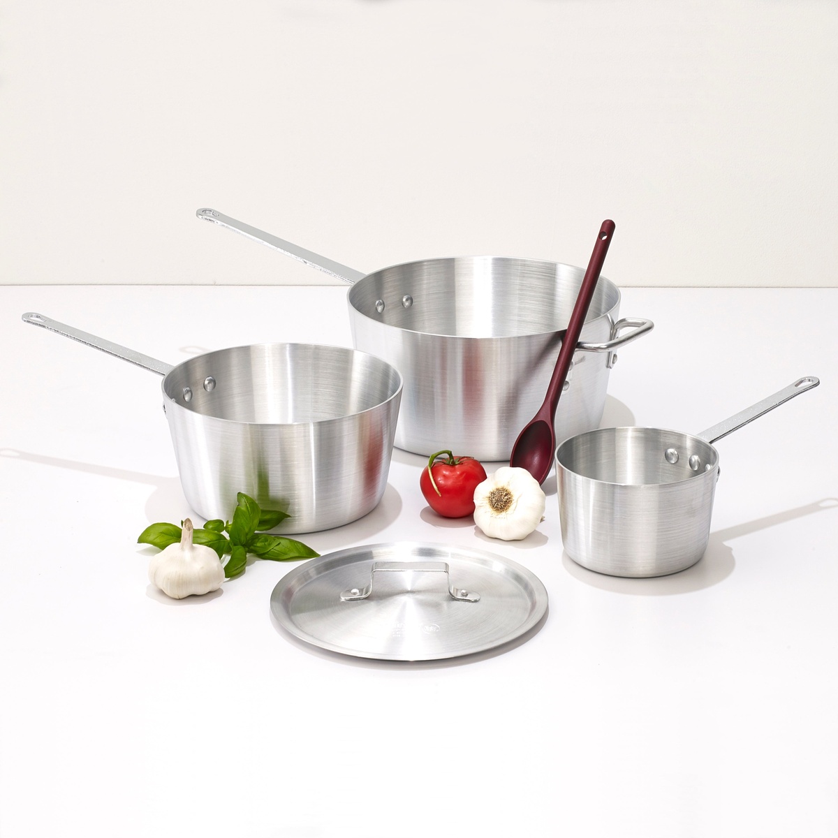 Winco Aluminum Sauce Pan Collection