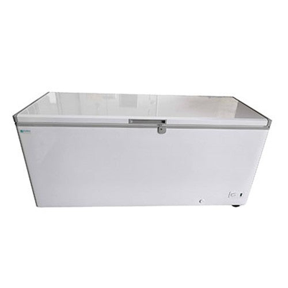 Excellence BD-13 white commercial chest freezer with hinged lid and casters, 51-3/4 inch wide
