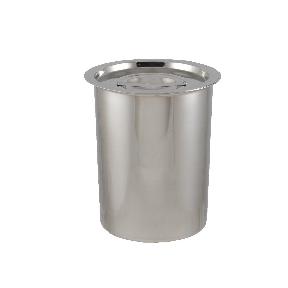 Libertyware BMC02 stainless steel bain marie cover seated on a matching 2 quart bain marie pot