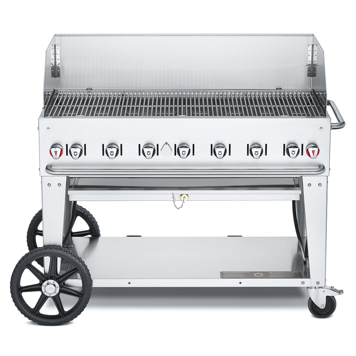 Crown Verity mobile outdoor grill with wind guard and control knobs