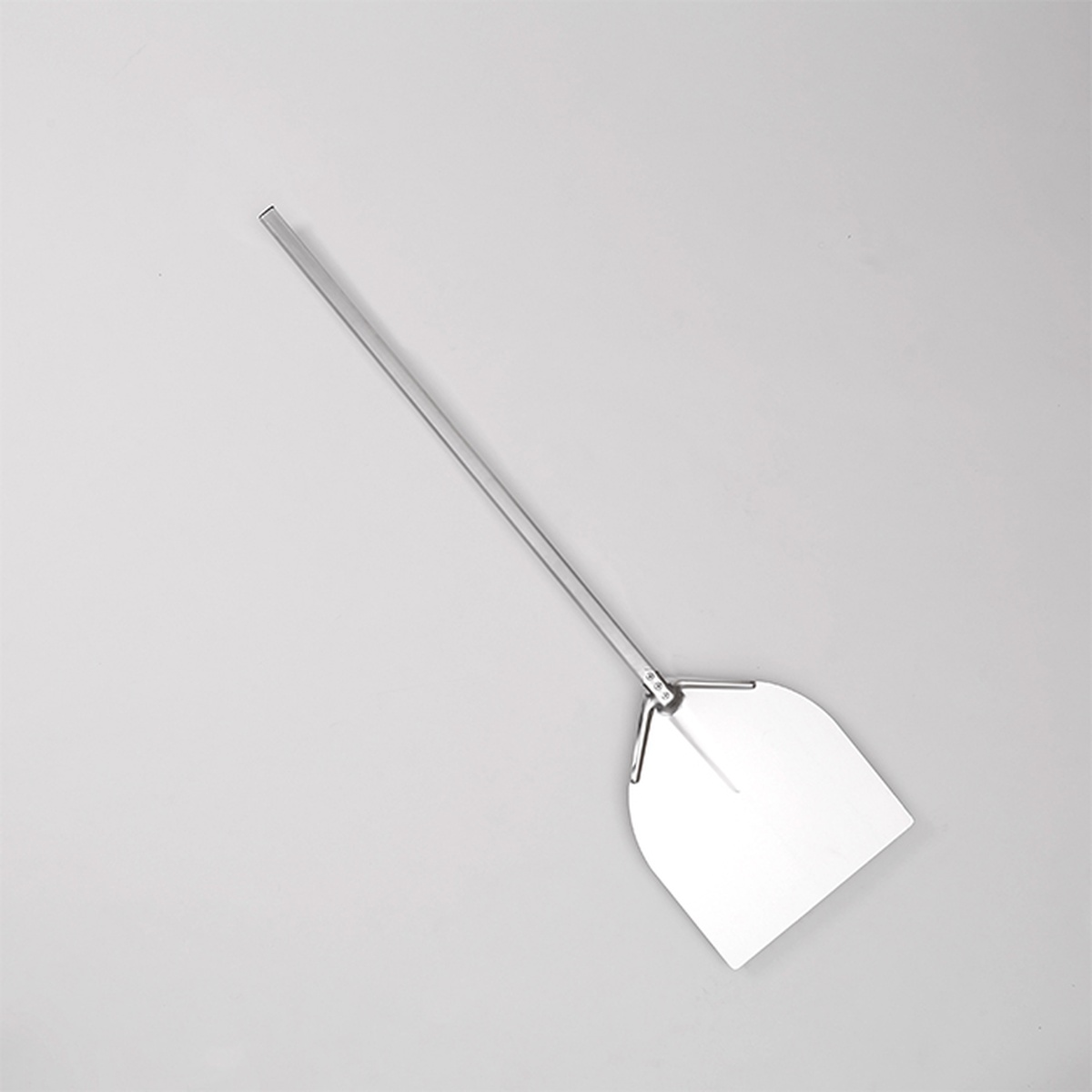 American Metalcraft ITP1438 all-aluminum pizza peel with square blade and long handle on gray background