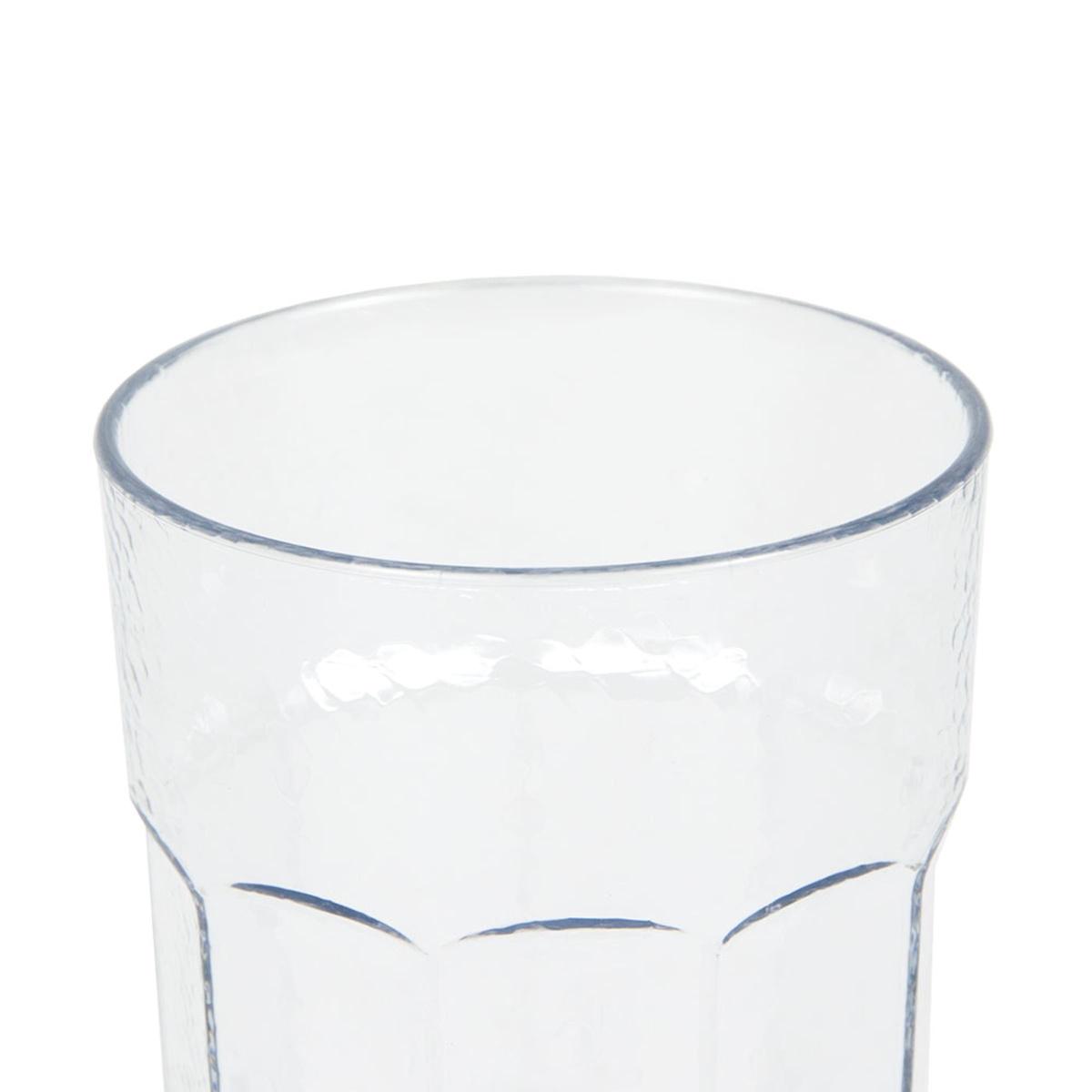 Close-up of the rolled rim and hammered texture on the Cambro LT22152 Laguna tumbler