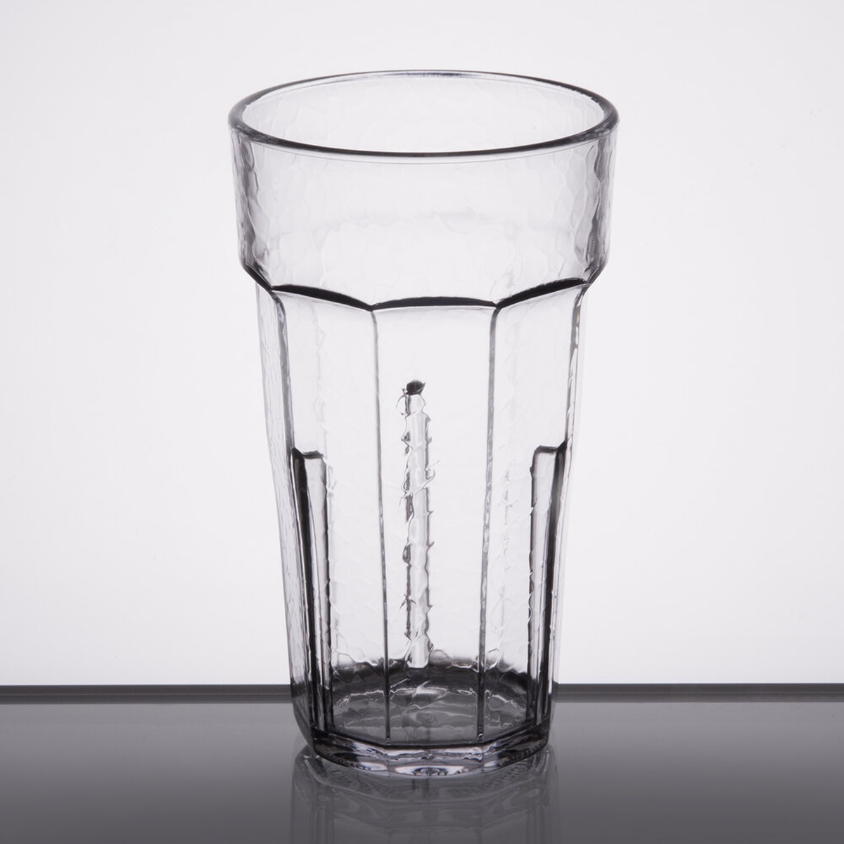 Cambro LT6152 Laguna 6 oz. clear SAN plastic tumbler with hammered panel design