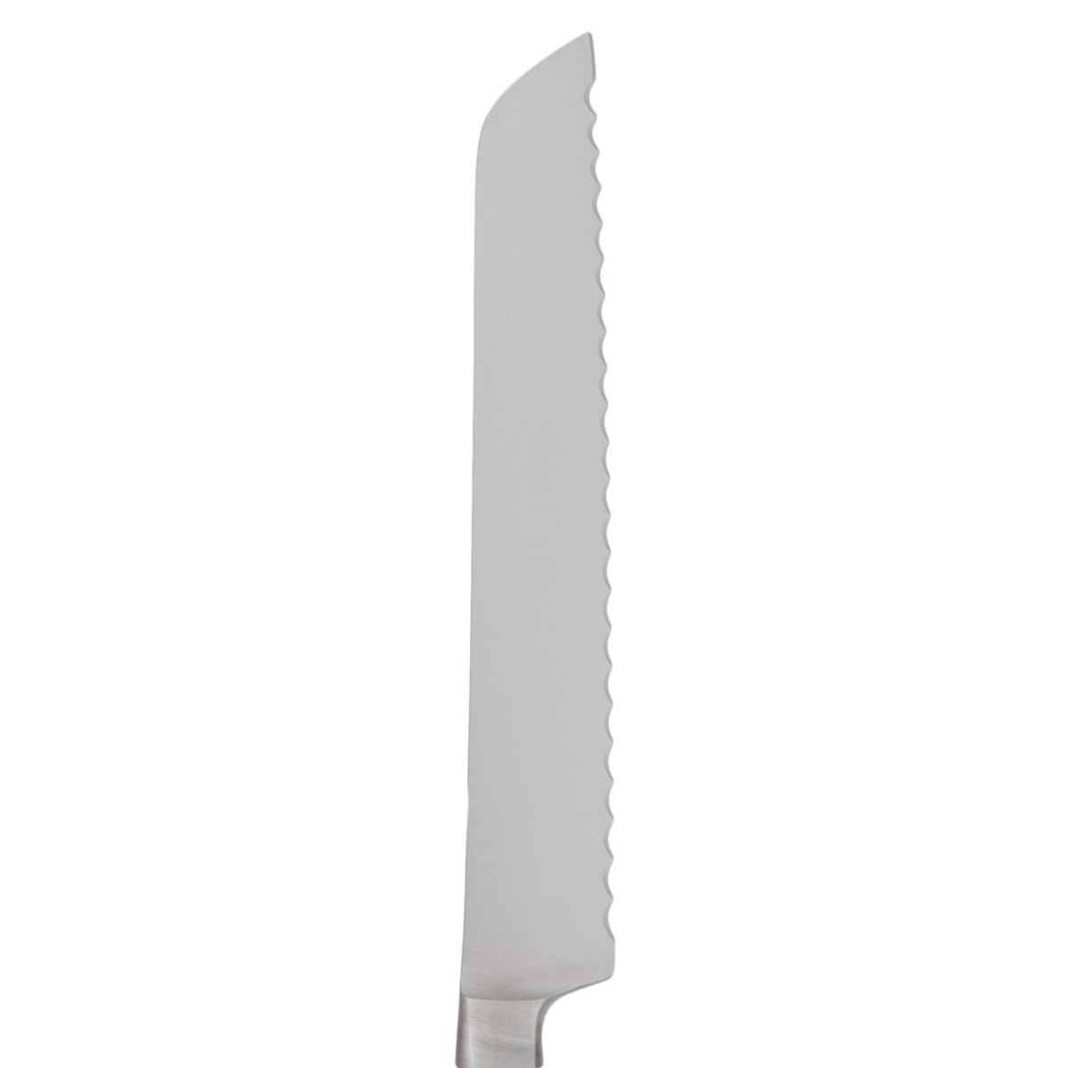 Close-up of Mercer Culinary ZüM bread knife wavy serrated blade edge