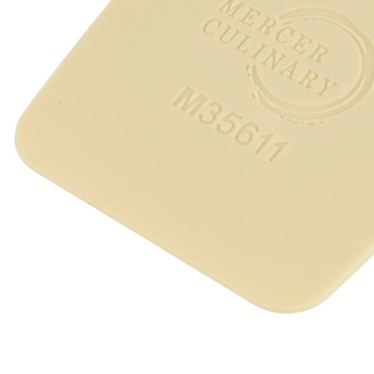 Close-up of the plain smooth edge tip of the Mercer Culinary M35611 silicone plating wedge