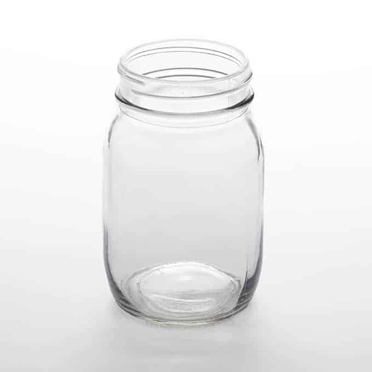 American Metalcraft MJ17 17 oz clear glass mason jar with threaded rim on white background