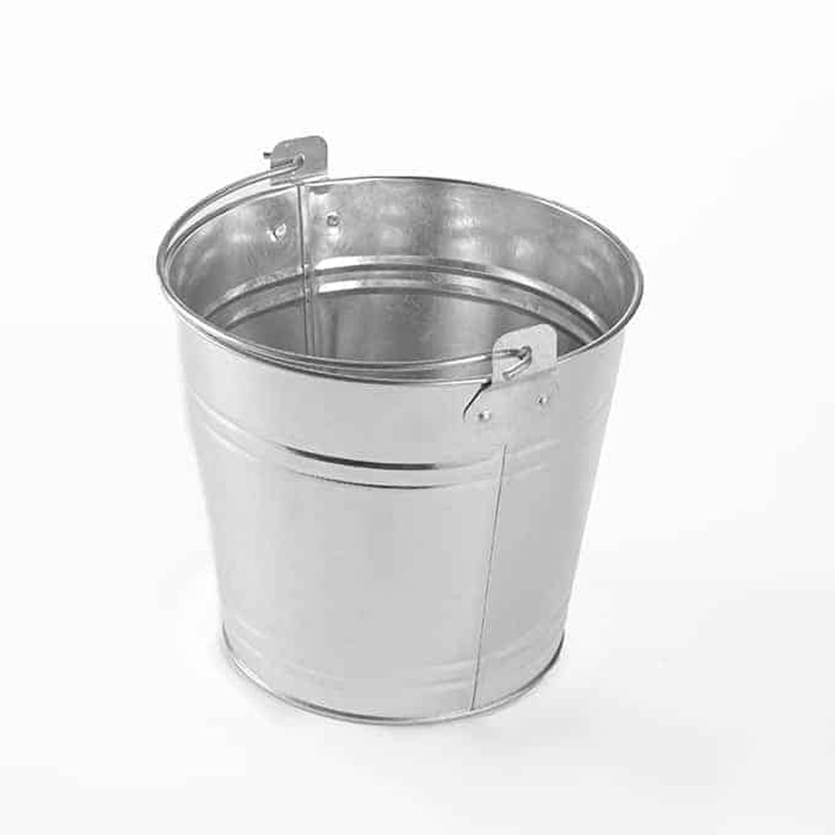 American Metalcraft PTUB87 round galvanized steel serving pail with wire handle