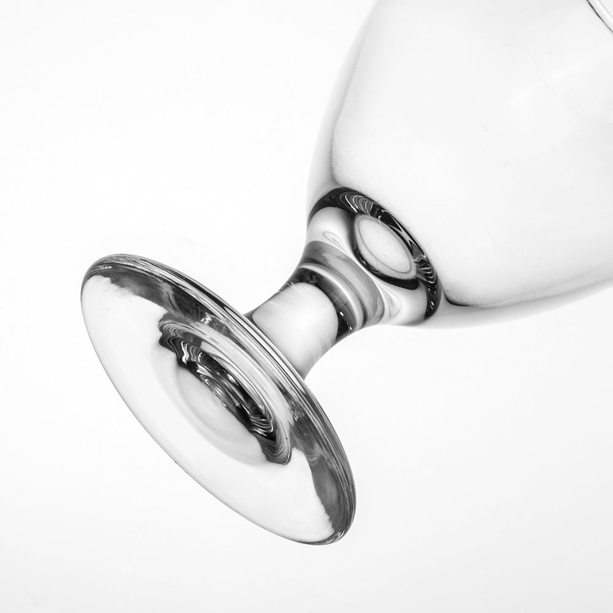Close-up detail of the stem and base of the R3712LB Enhanced goblet glass showing precision construction