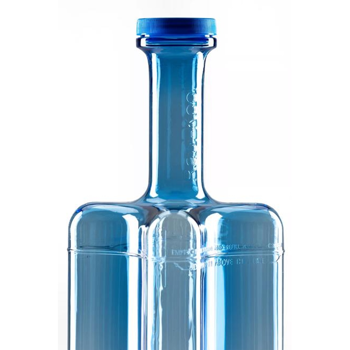 Close-up of San Jamar Rapi-Kool 128 oz blue cap and neck showing gasket seal and fill line markings