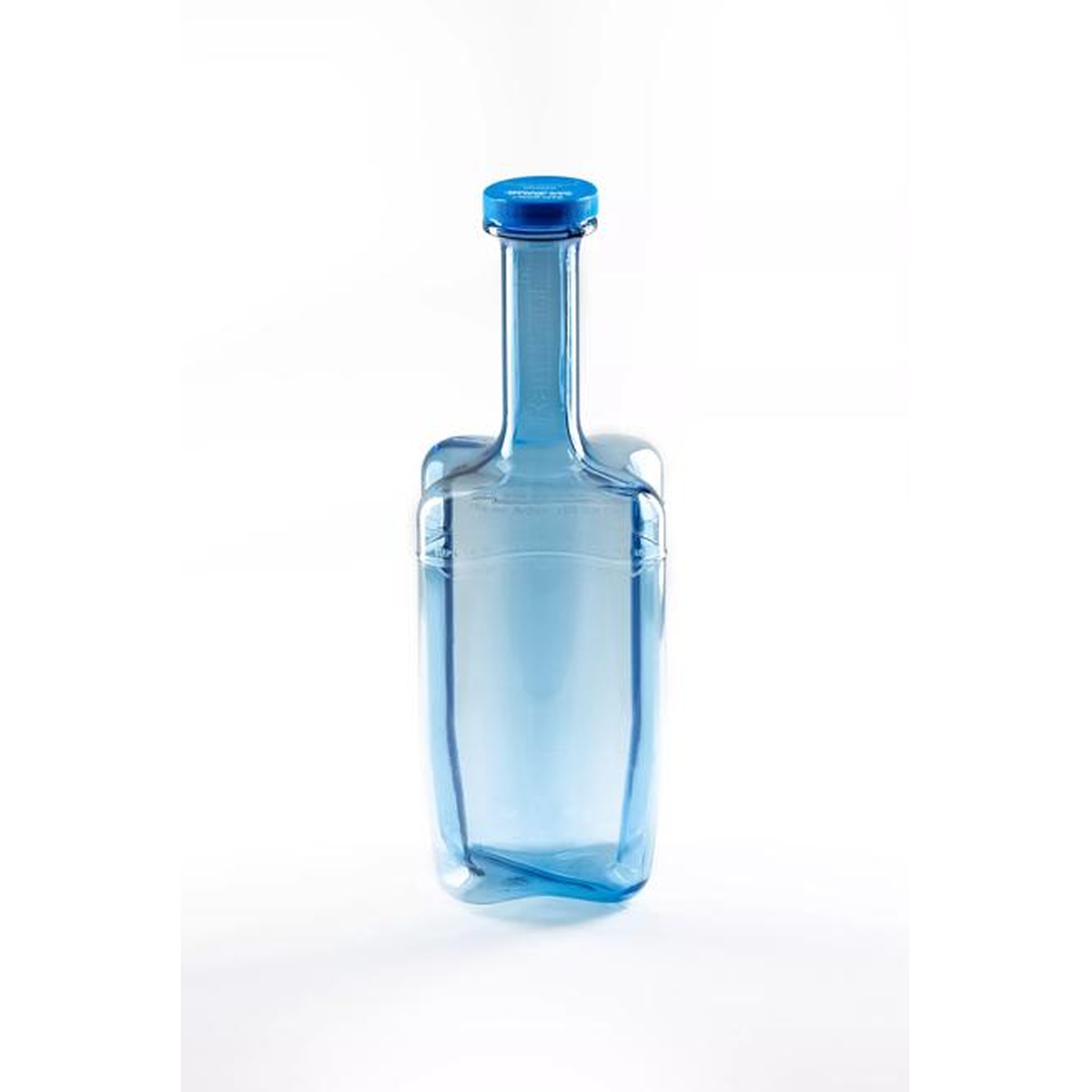 San Jamar Rapi-Kool 64 oz blue cooling paddle angled three-quarter view showing paddle body and cap