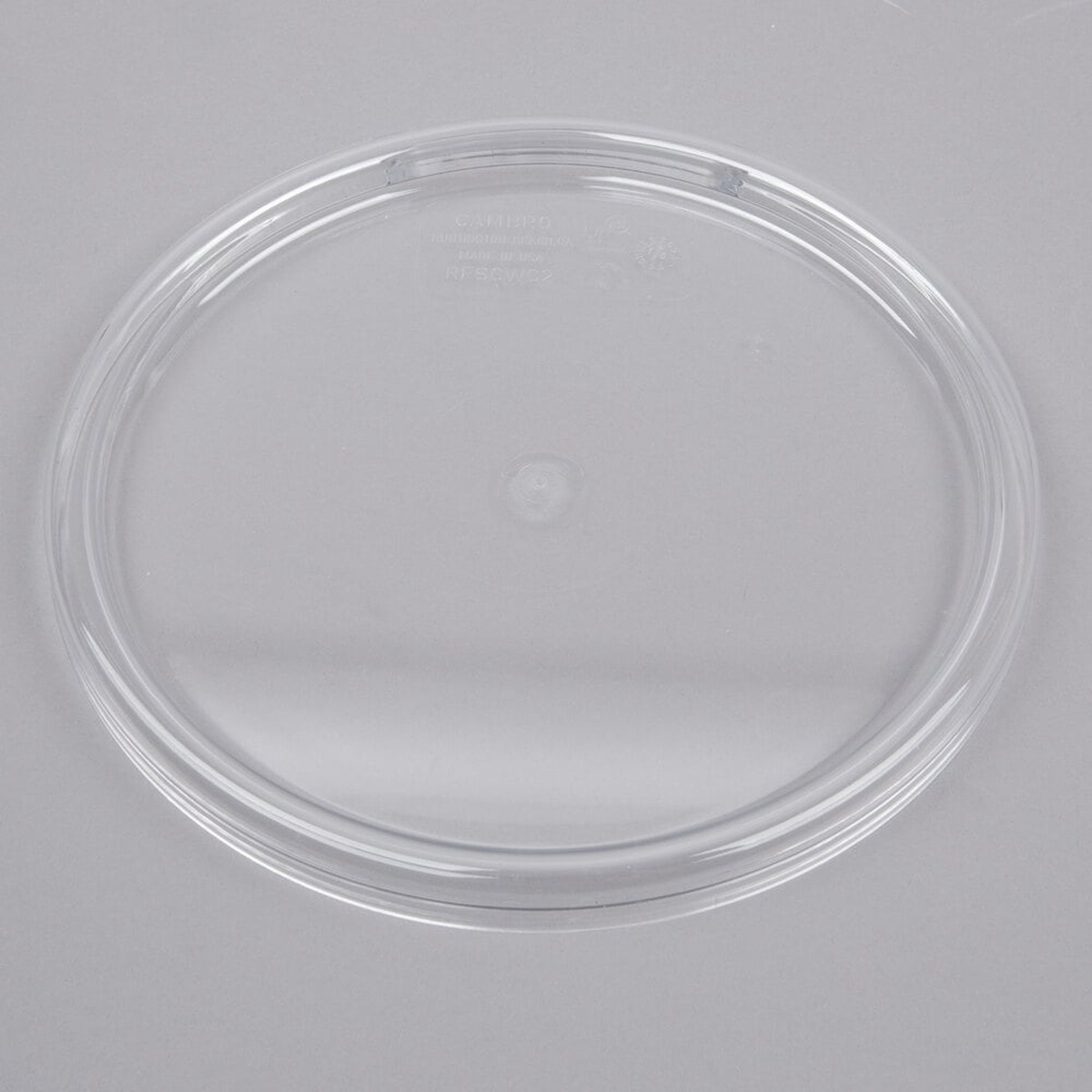 Cambro RFSCWC2135 clear round polycarbonate lid flat view showing concentric sealing rings and clear polycarbonate construction