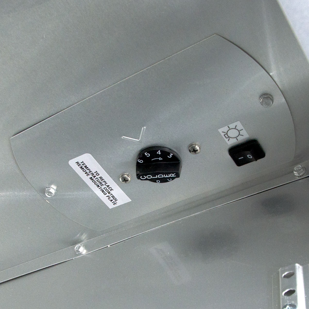 Temperature control dial inside True T-23G-HC~FGD01 refrigerator