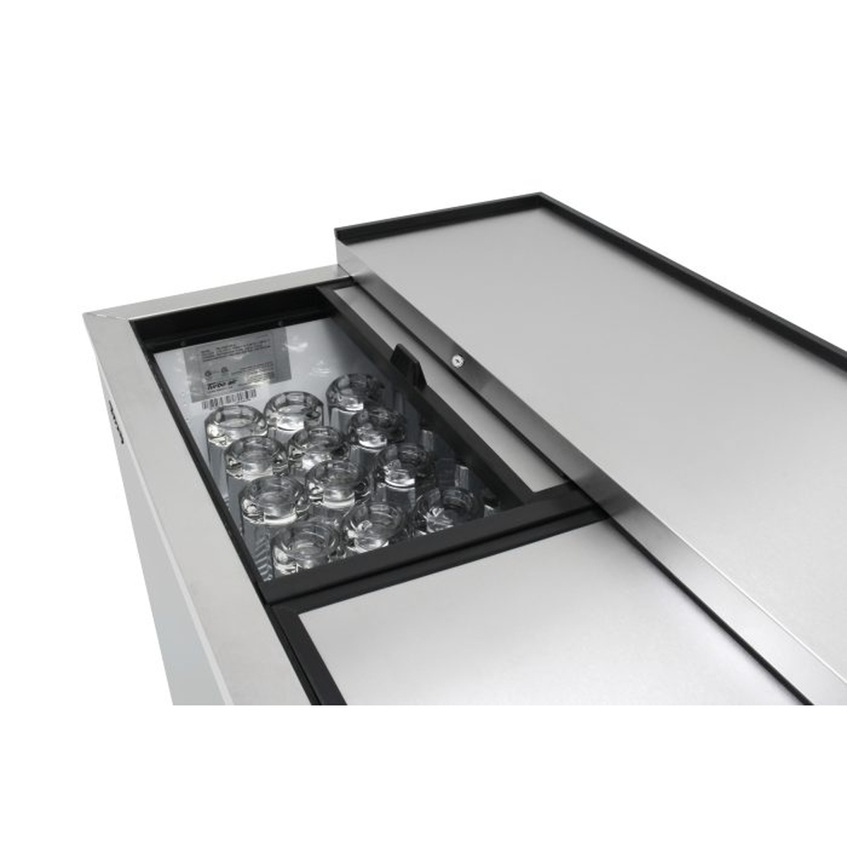 Sliding lid access on glass froster with chilled glassware inside