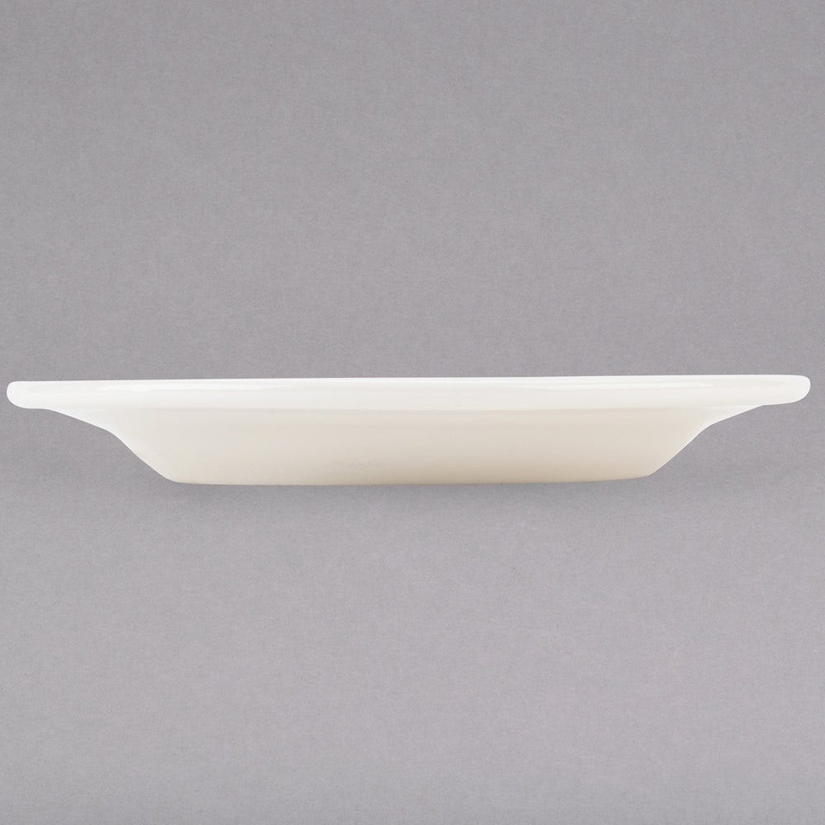 Tuxton TRE-009 plate side profile showing rolled edge design