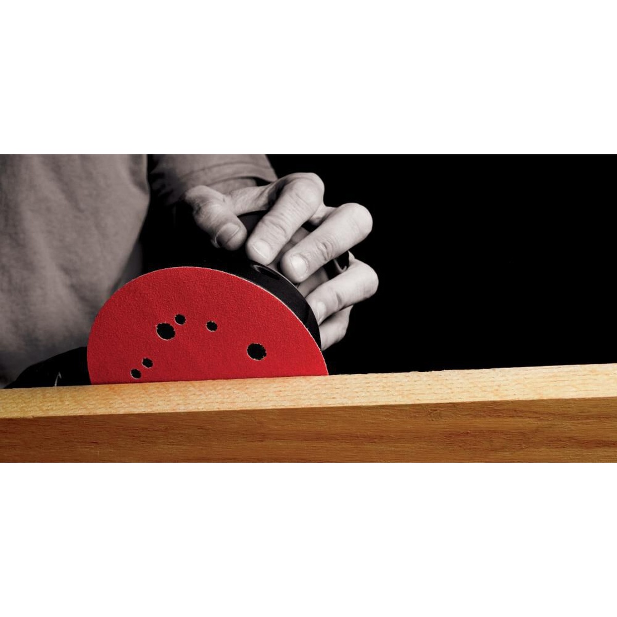 Diablo DCD050VFNH07G sanding disc pack used on a random orbital sander for wood edge sanding during refinishing work
