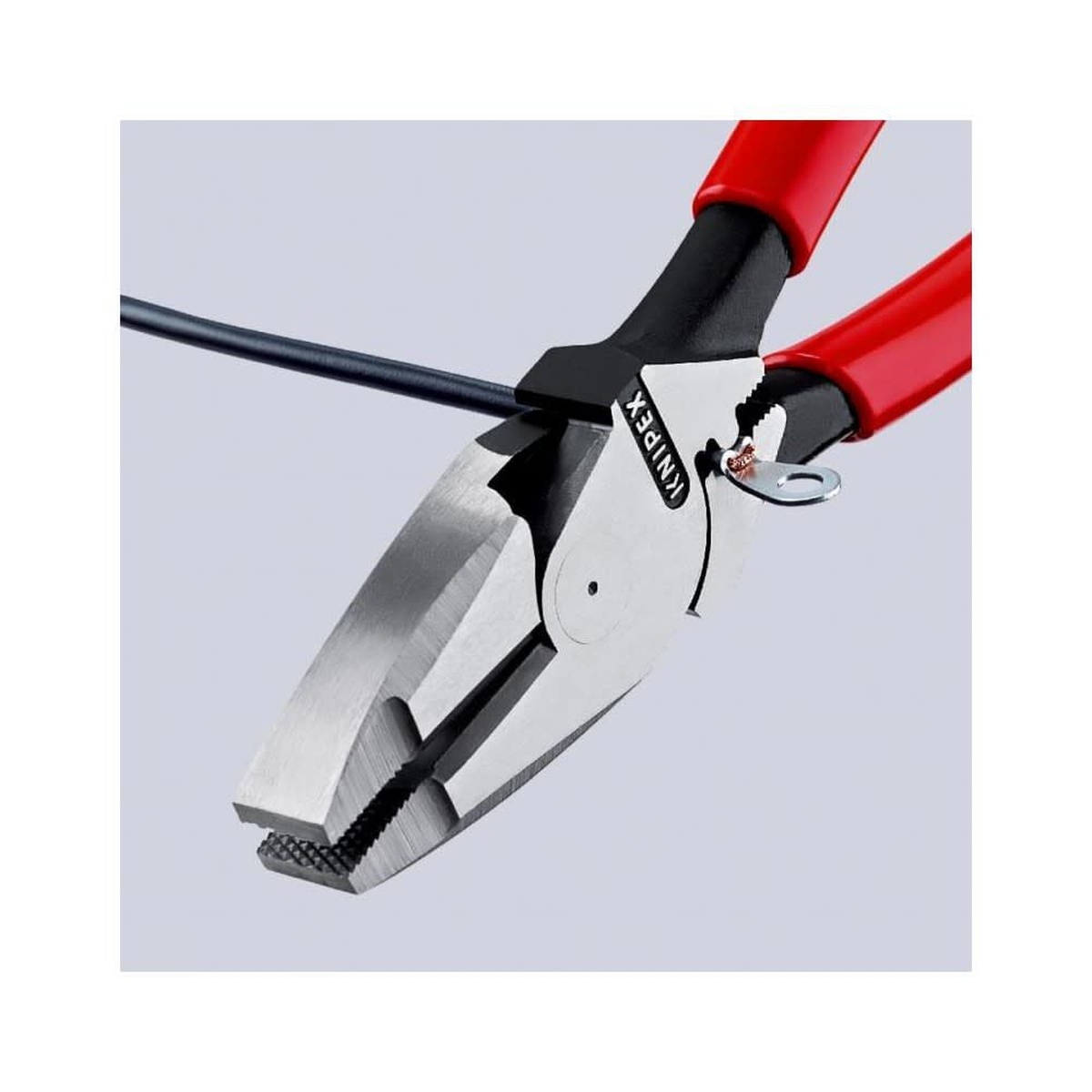 Knipex 09 11 240 SBA Lineman's Pliers gripping and pulling wire at the joint area during electrical work