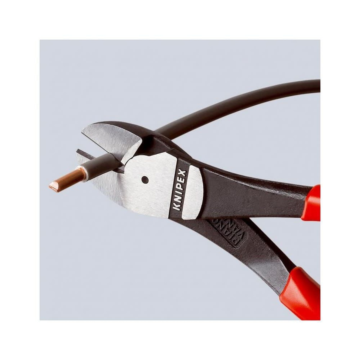 Knipex High Leverage Diagonal Cutter 180mm cutting cable insulation and copper conductor in a close-up jobsite-style detail