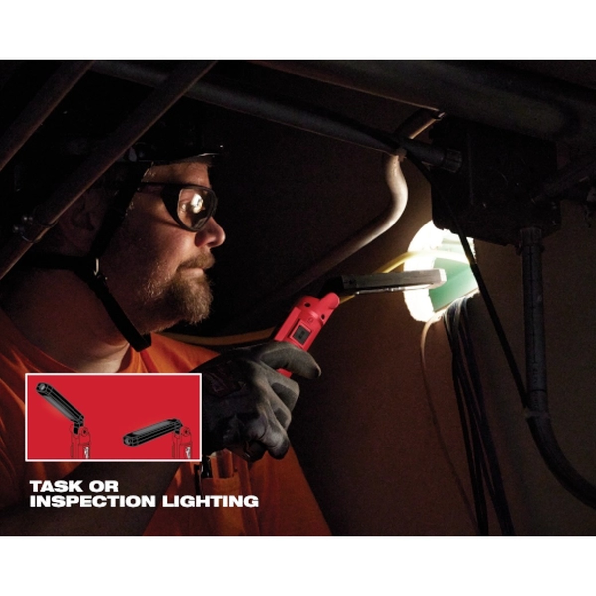 Milwaukee 2128-21 REDLITHIUM USB Stick Light w/ Magnet used under plumbing and equipment to light a tight inspection area