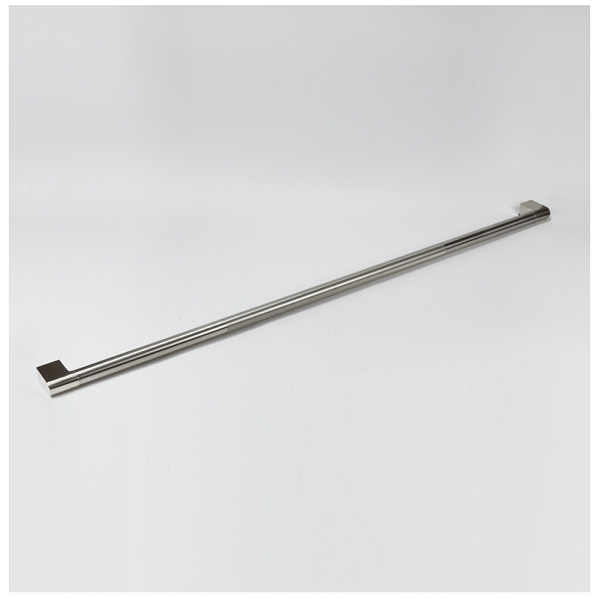 Stainless steel handle bar with squared mounting ends for JennAir built-in columns